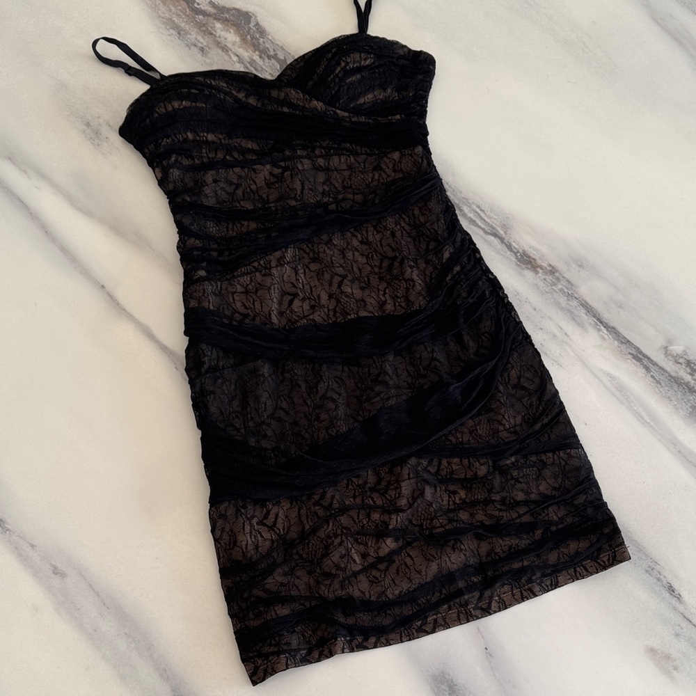 MAX & CLEO - Elegant Black Lace Dress